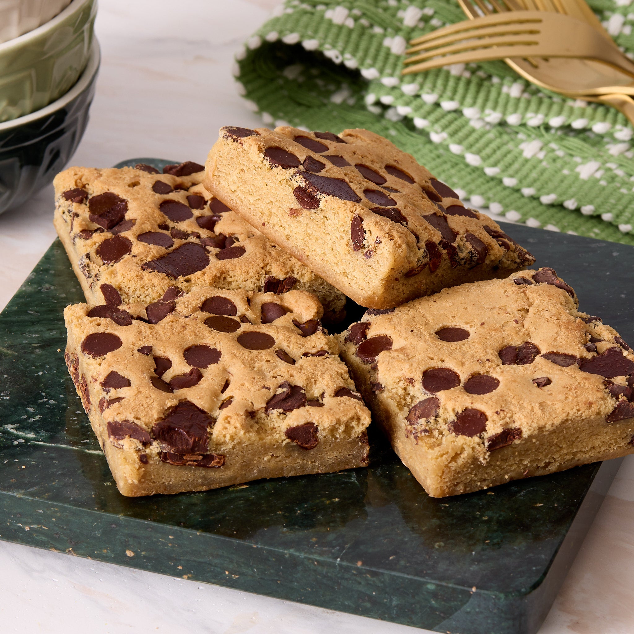 Snack Size Chocolate Chip Blondie 100PC Party Pack