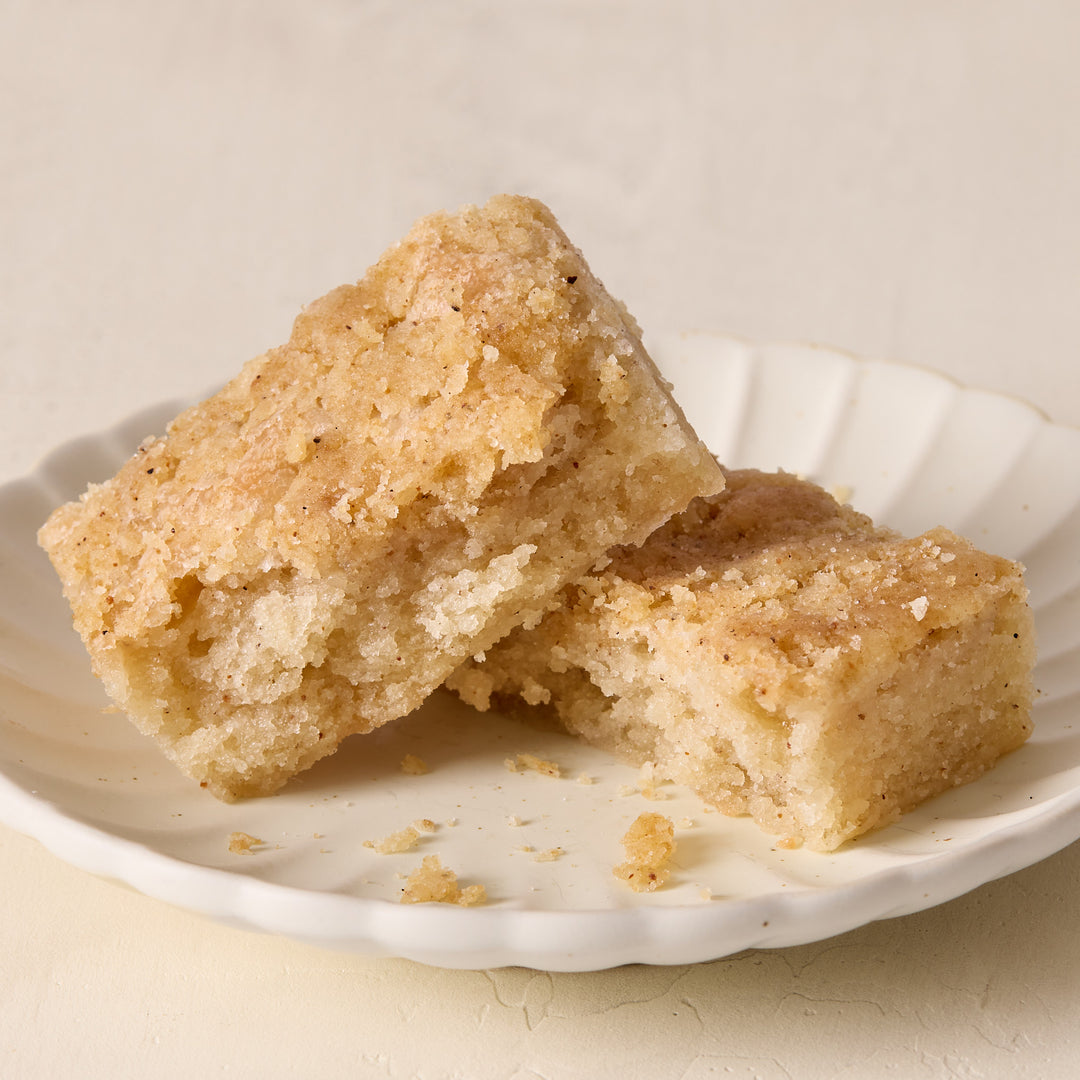 Eggnog Blondie - Holiday Only Flavor ( New!)