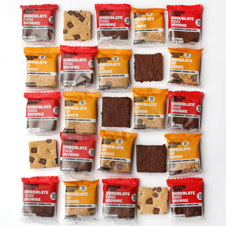 Snack-Size Brownie or Blondie Gift Box – 24PCS (Choose Your Flavor)