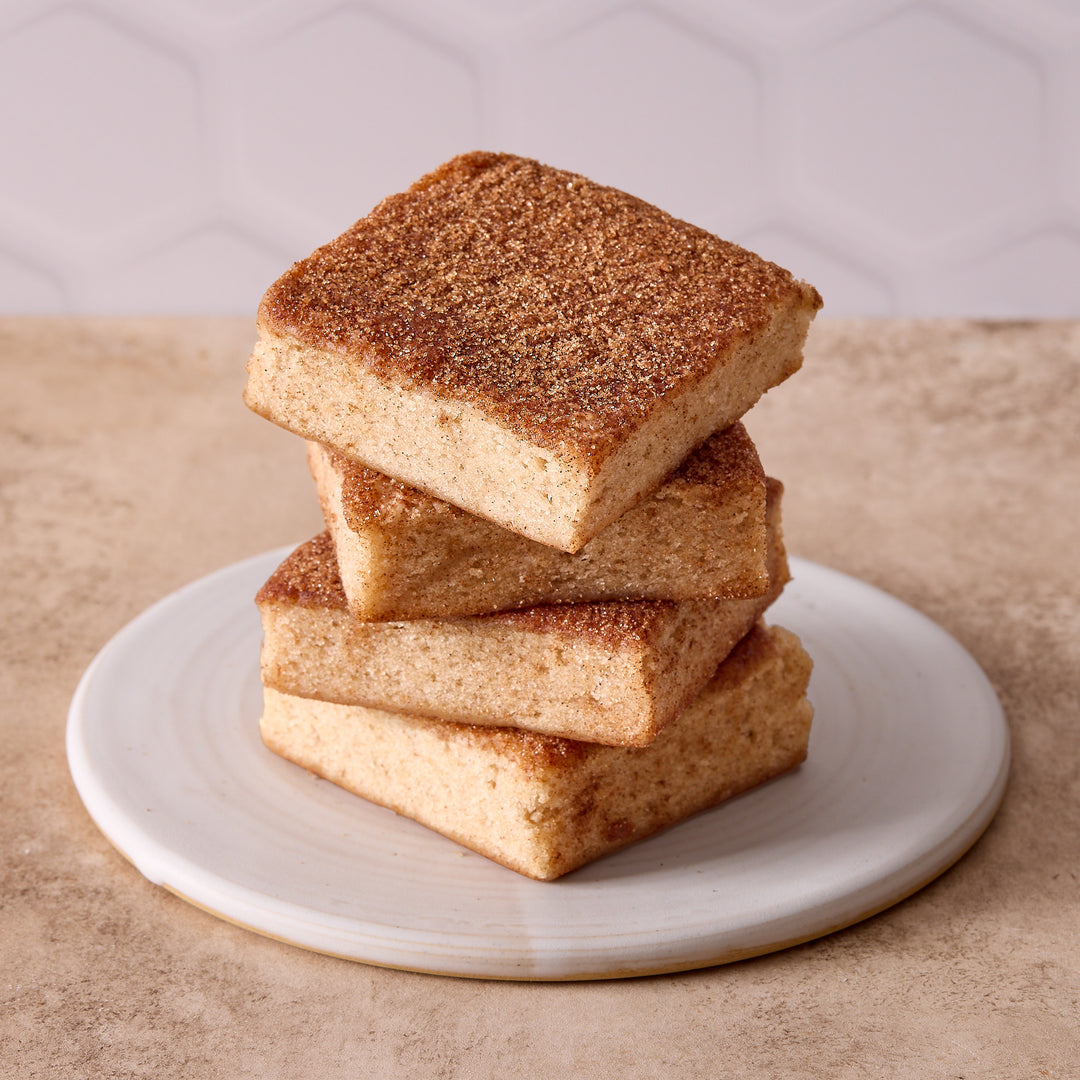 Vegan Cinnamon Roll Blondie