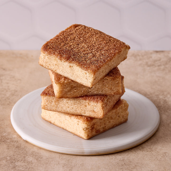 Vegan Cinnamon Roll Blondie