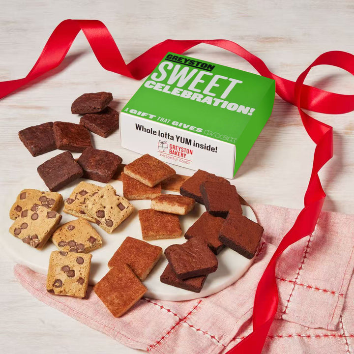 Snack Size Brownie & Blondie Mix 24 PCS Gift Box