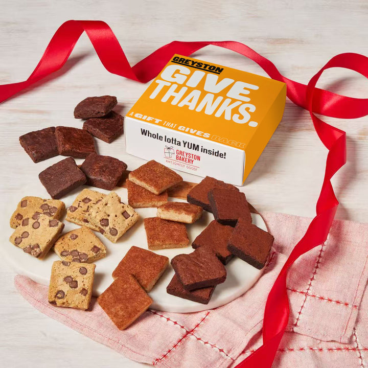 Snack Size Brownie & Blondie Mix 24 PCS Gift Box